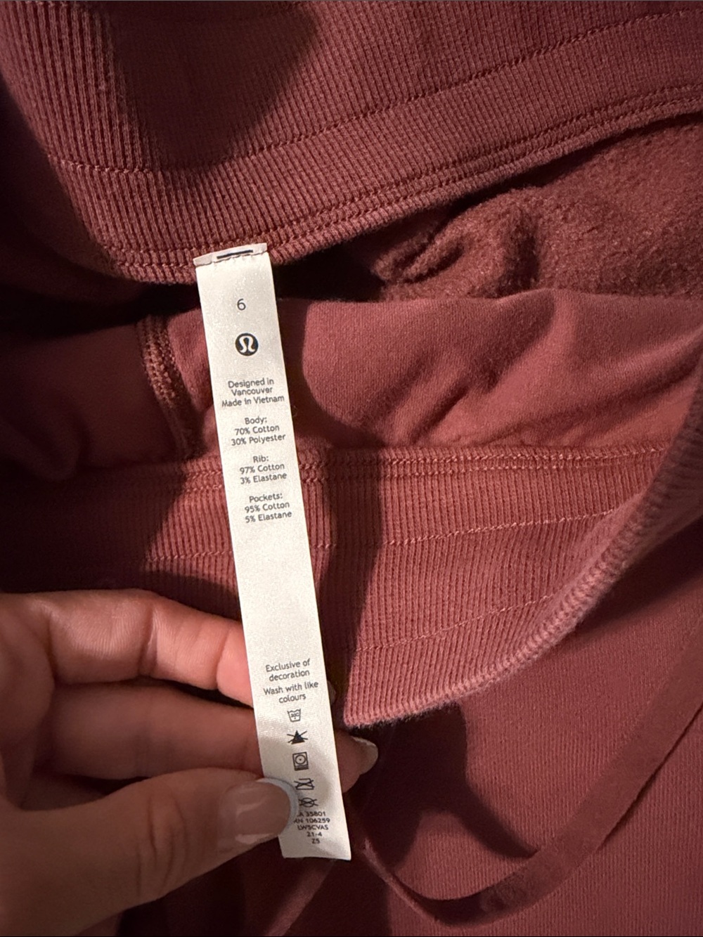 Women’s Lululemon joggers *FLAWED* - Picture 3 of 7